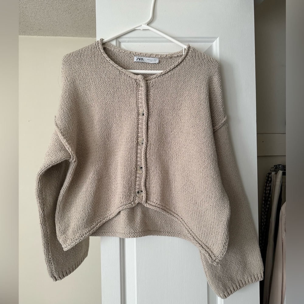 ZARA beige cropped sweater cardigan